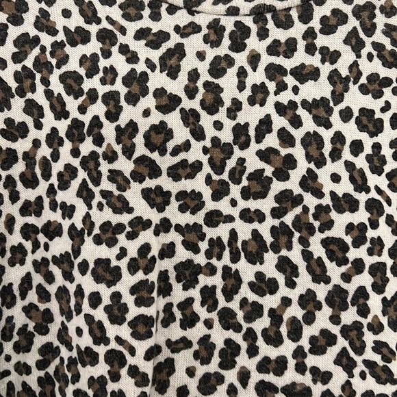 Gypsy Rose Cheetah Crop Top - Picture 2 of 5